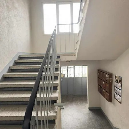 Mladost Vacation וארנה